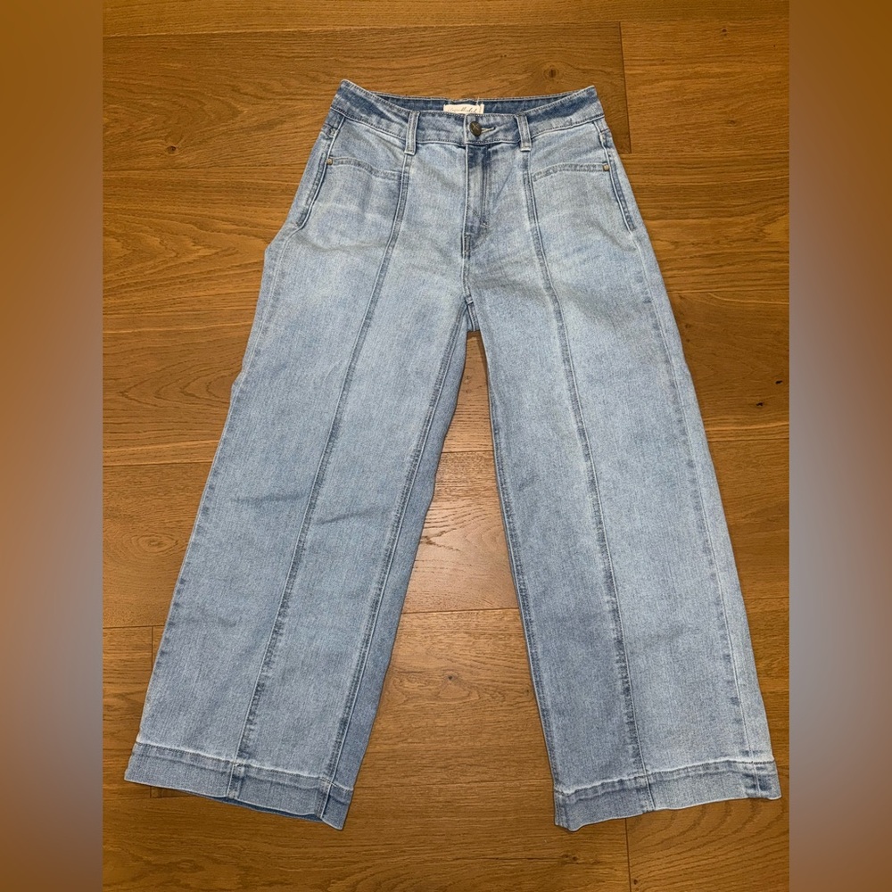 Unpublished Greta Cropped Jeans